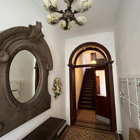 Retro Appartement Im Herzen Von Koeln Deutz Eksteriør bilde